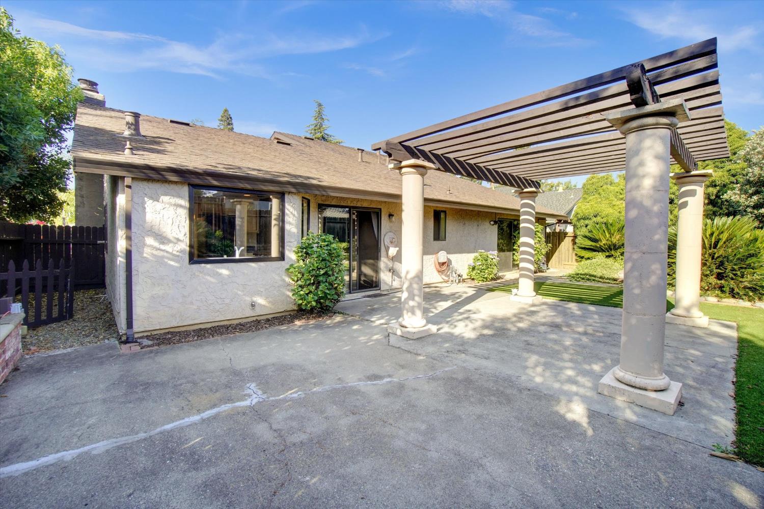 Detail Gallery Image 31 of 49 For 11161 Utopia River Ct, Rancho Cordova,  CA 95670 - 3 Beds | 2 Baths
