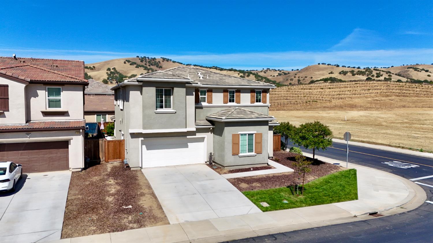 Detail Gallery Image 3 of 47 For 21161 Cabernet Dr, Patterson,  CA 95363 - 5 Beds | 3 Baths