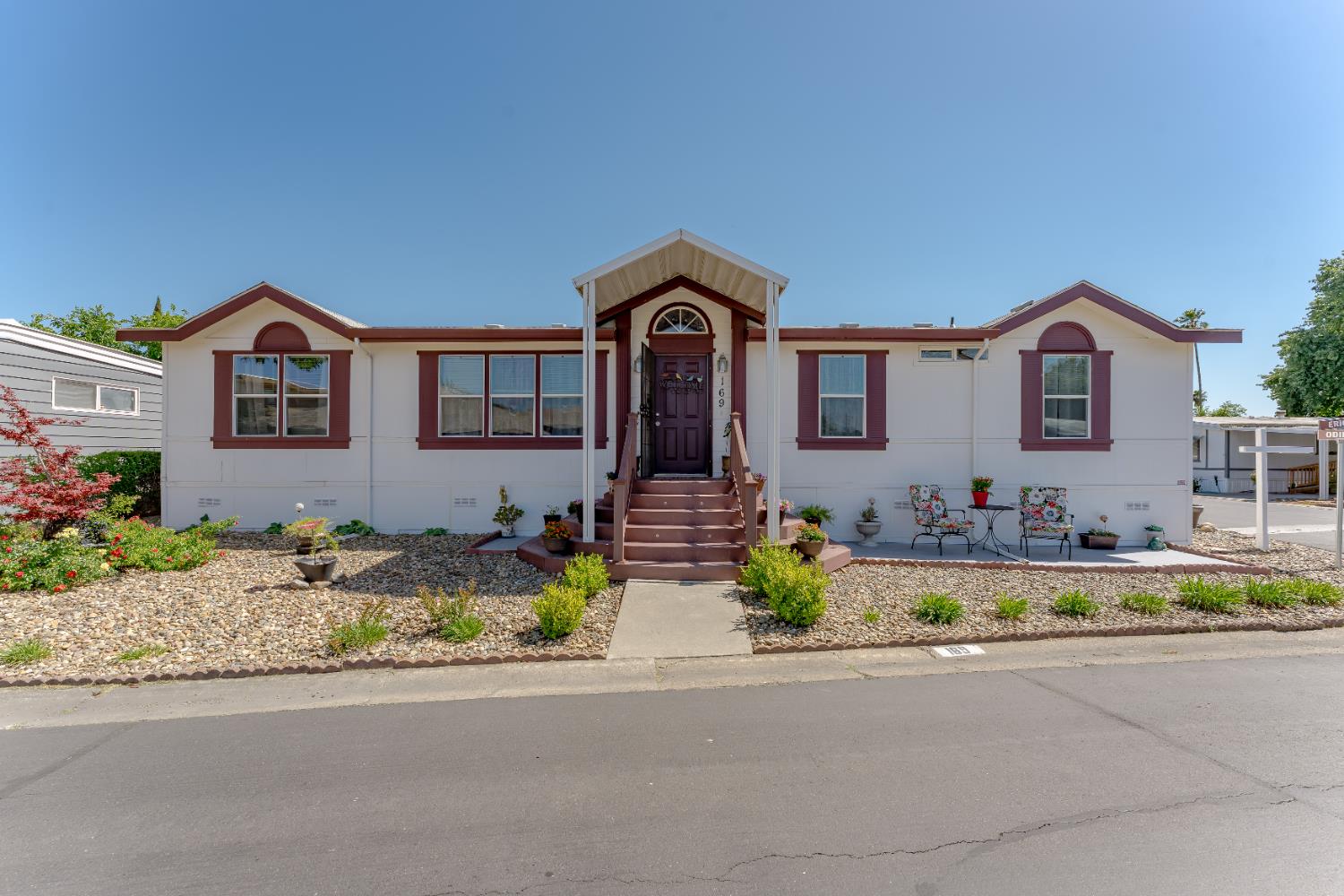 Detail Gallery Image 2 of 53 For 3901 Lake Rd 169, West Sacramento,  CA 95691 - 3 Beds | 2 Baths