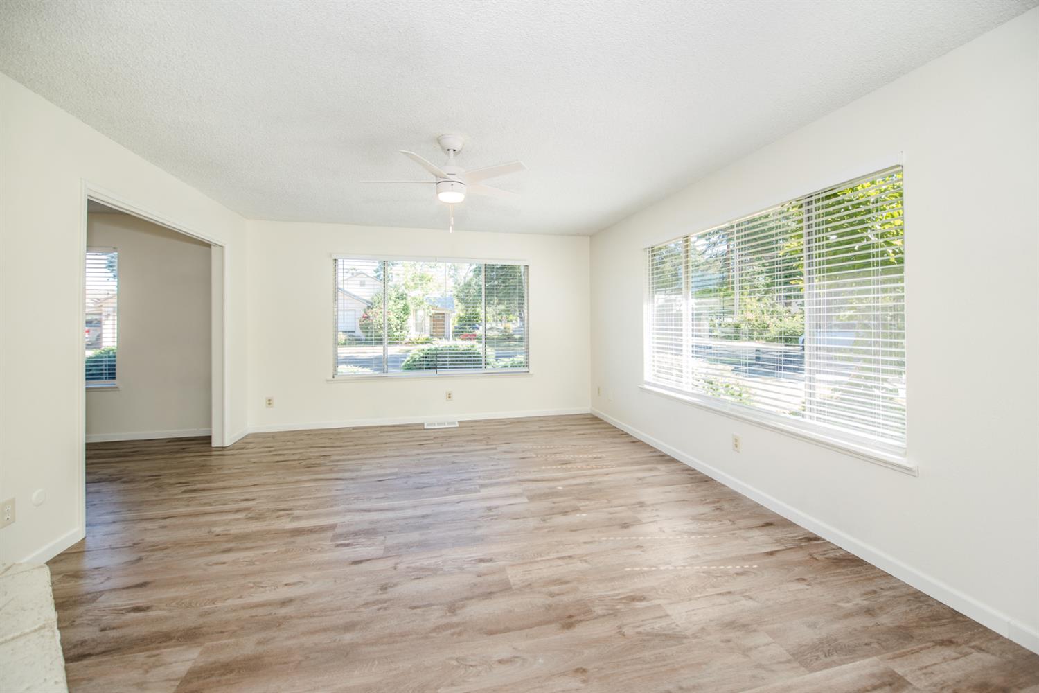 Detail Gallery Image 6 of 62 For 744 Cleveland, Woodland,  CA 95695 - 3 Beds | 2/1 Baths