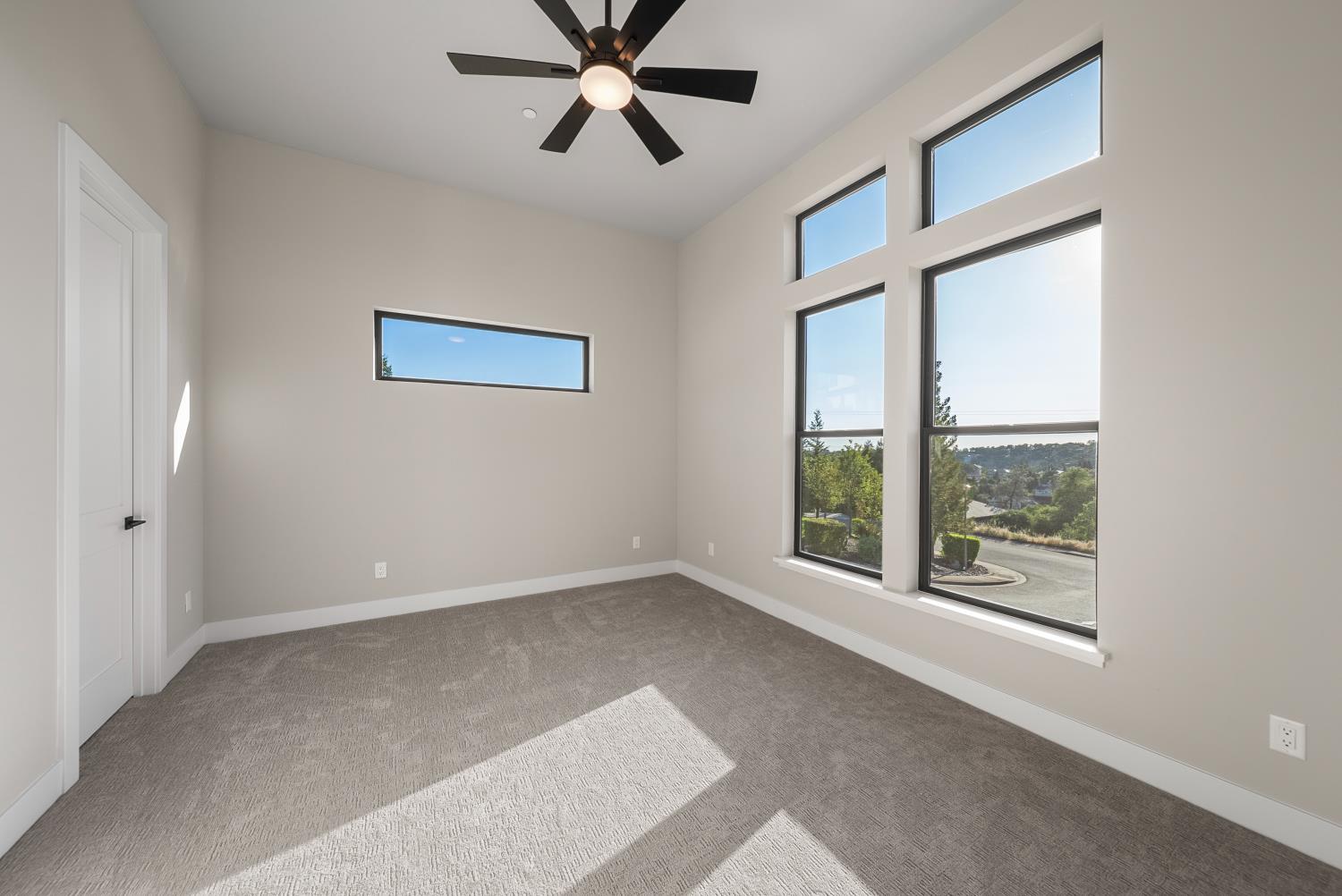 Detail Gallery Image 20 of 39 For 1700 Ridgeview Cir, Auburn,  CA 95603 - 4 Beds | 3/1 Baths