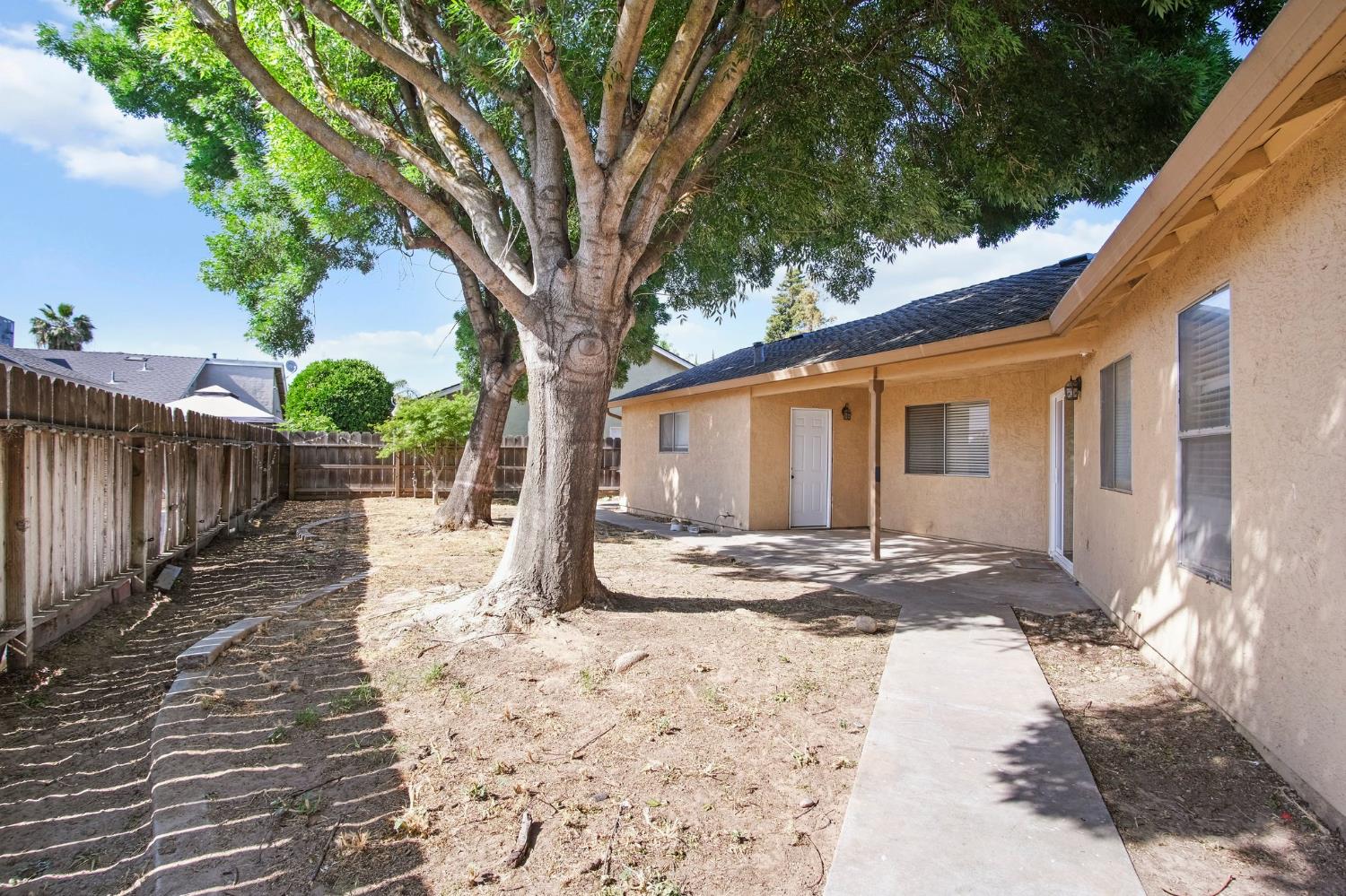 Detail Gallery Image 13 of 17 For 1357 Mark Ct, Turlock,  CA 95380 - 3 Beds | 2 Baths