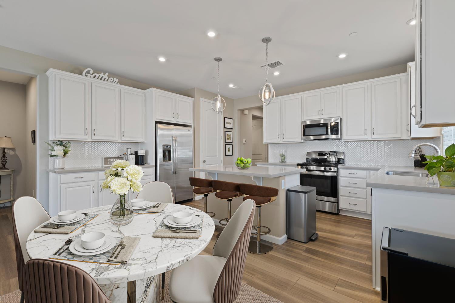 Detail Gallery Image 6 of 45 For 2616 Provincetown Way, Roseville,  CA 95747 - 4 Beds | 2 Baths