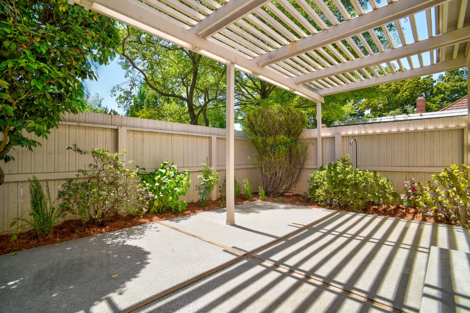 Photo #20: 225053246 Listing: Photo #20