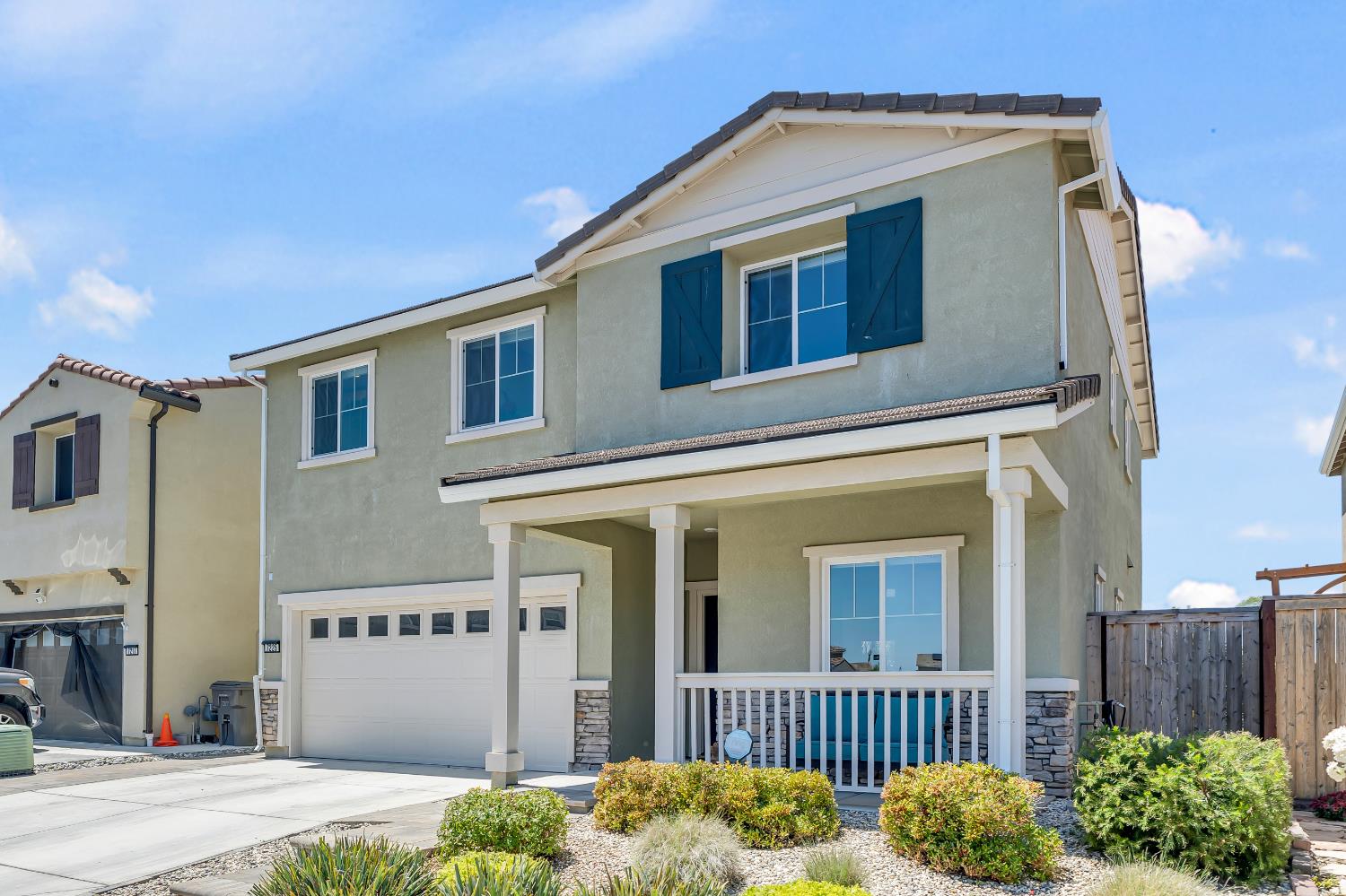 Detail Gallery Image 1 of 57 For 7225 Star Trail Way, Roseville,  CA 95747 - 4 Beds | 3 Baths
