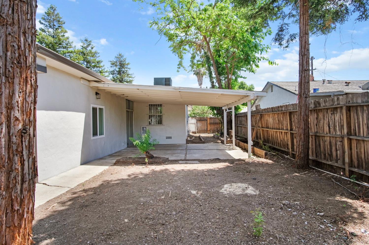 Detail Gallery Image 18 of 28 For 1909 W Harding Way, Stockton,  CA 95203 - 2 Beds | 1 Baths
