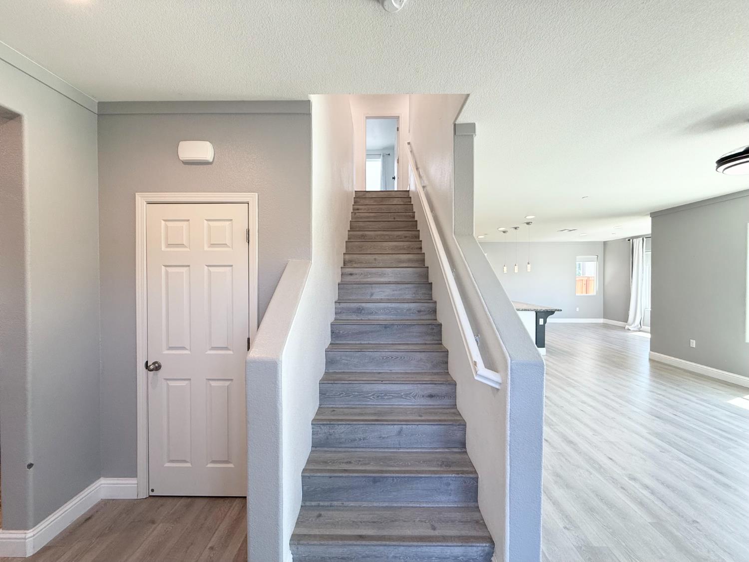 Detail Gallery Image 24 of 47 For 21161 Cabernet Dr, Patterson,  CA 95363 - 5 Beds | 3 Baths