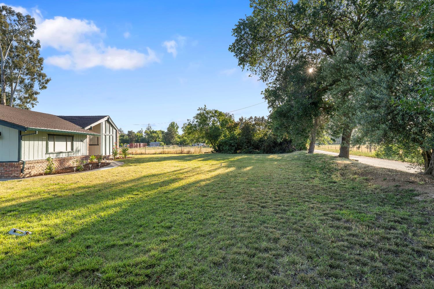 Detail Gallery Image 32 of 62 For 8651 Bader Rd, Elk Grove,  CA 95624 - 3 Beds | 2 Baths