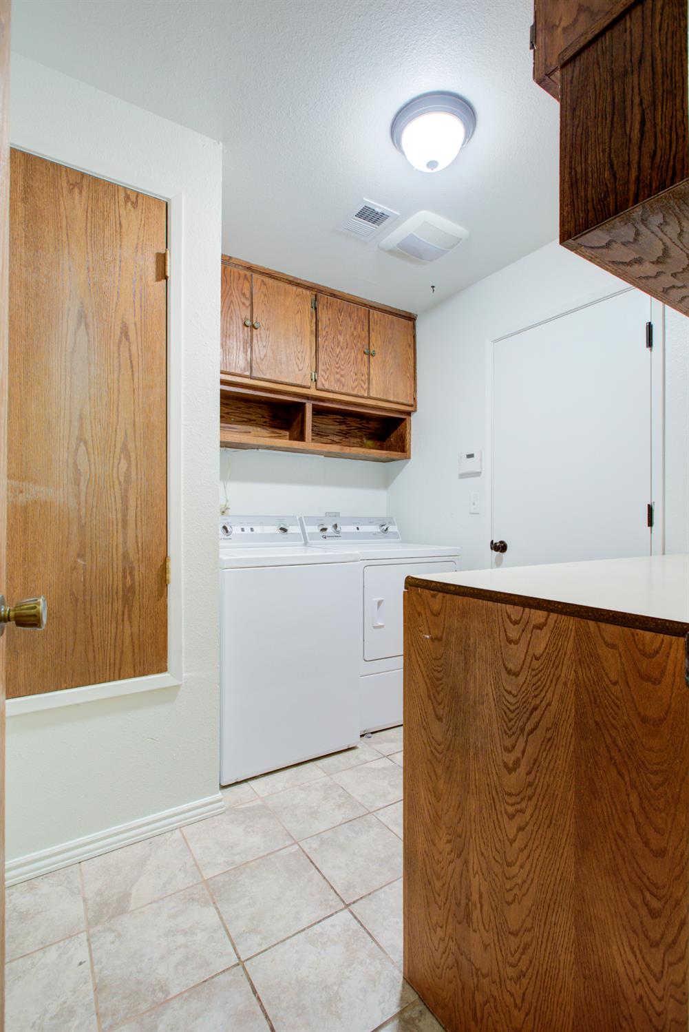 Detail Gallery Image 28 of 38 For 1801 Innsbrook Dr, Modesto,  CA 95350 - 3 Beds | 2 Baths