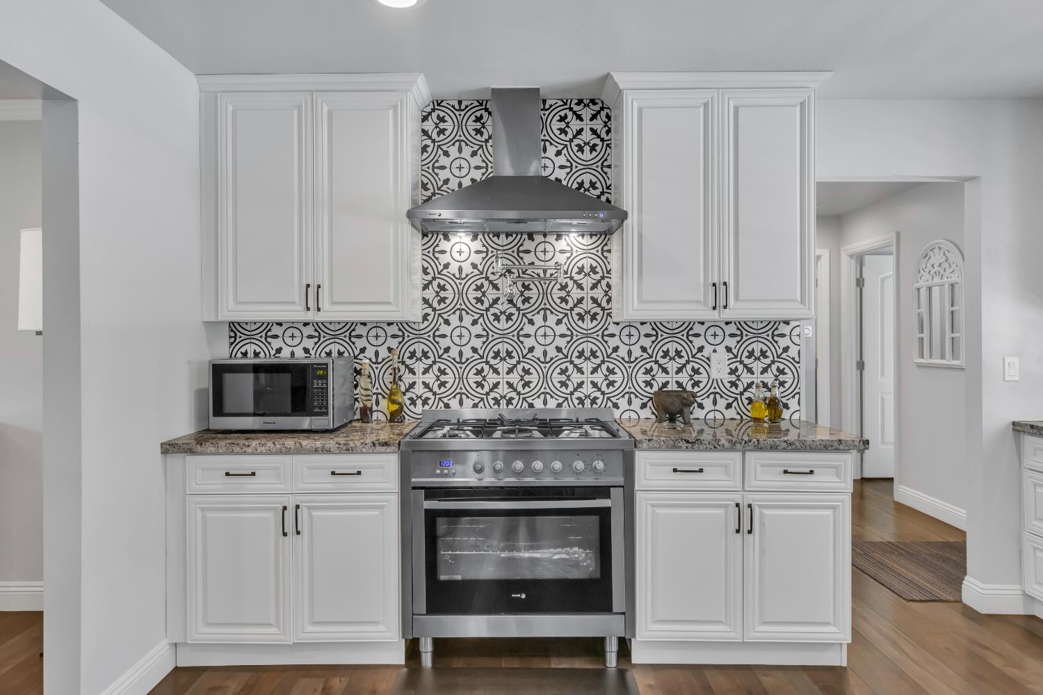 Detail Gallery Image 57 of 94 For 590 Kevington Ct, Sacramento,  CA 95864 - 4 Beds | 3/1 Baths