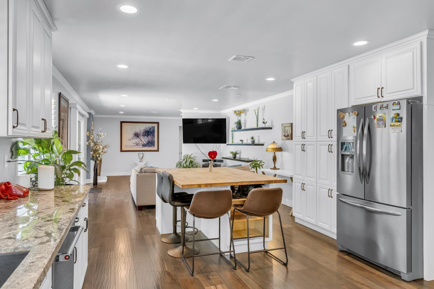 Detail Gallery Image 65 of 94 For 590 Kevington Ct, Sacramento,  CA 95864 - 4 Beds | 3/1 Baths