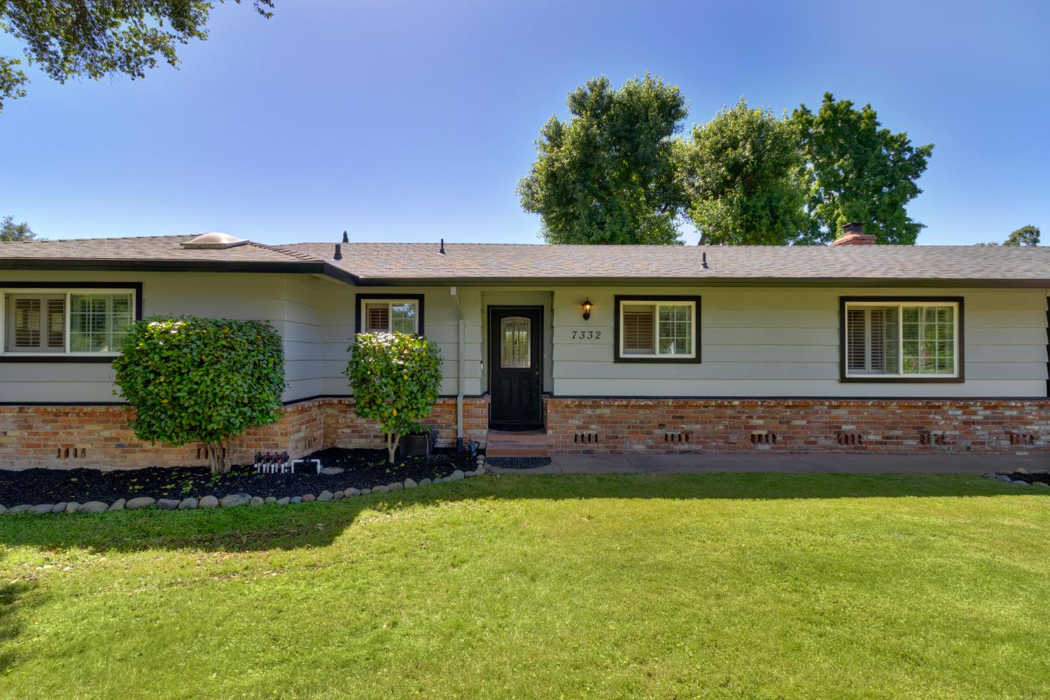 Detail Gallery Image 2 of 78 For 7332 West Ln, Granite Bay,  CA 95746 - 3 Beds | 2 Baths