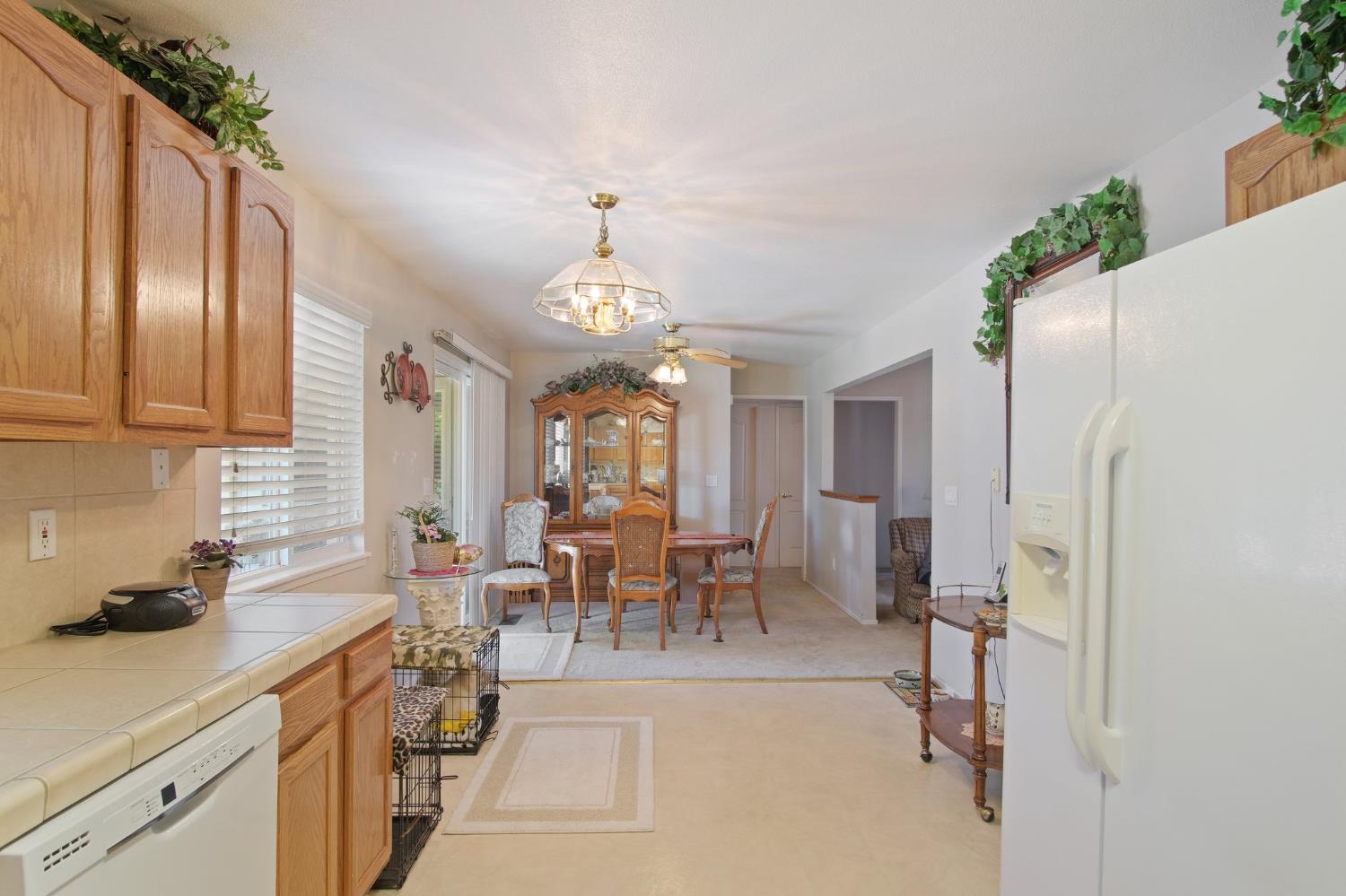 Detail Gallery Image 17 of 22 For 2360 Rochelle Ave, Turlock,  CA 95382 - 3 Beds | 2 Baths
