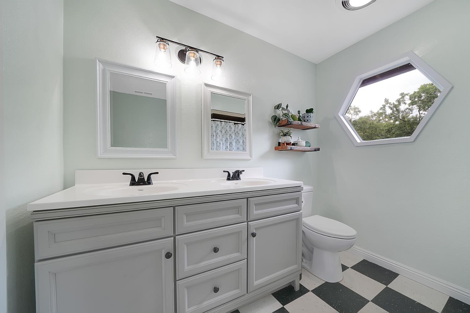 Detail Gallery Image 46 of 73 For 17640 Tannery Ln, Pine Grove,  CA 95665 - 3 Beds | 2 Baths