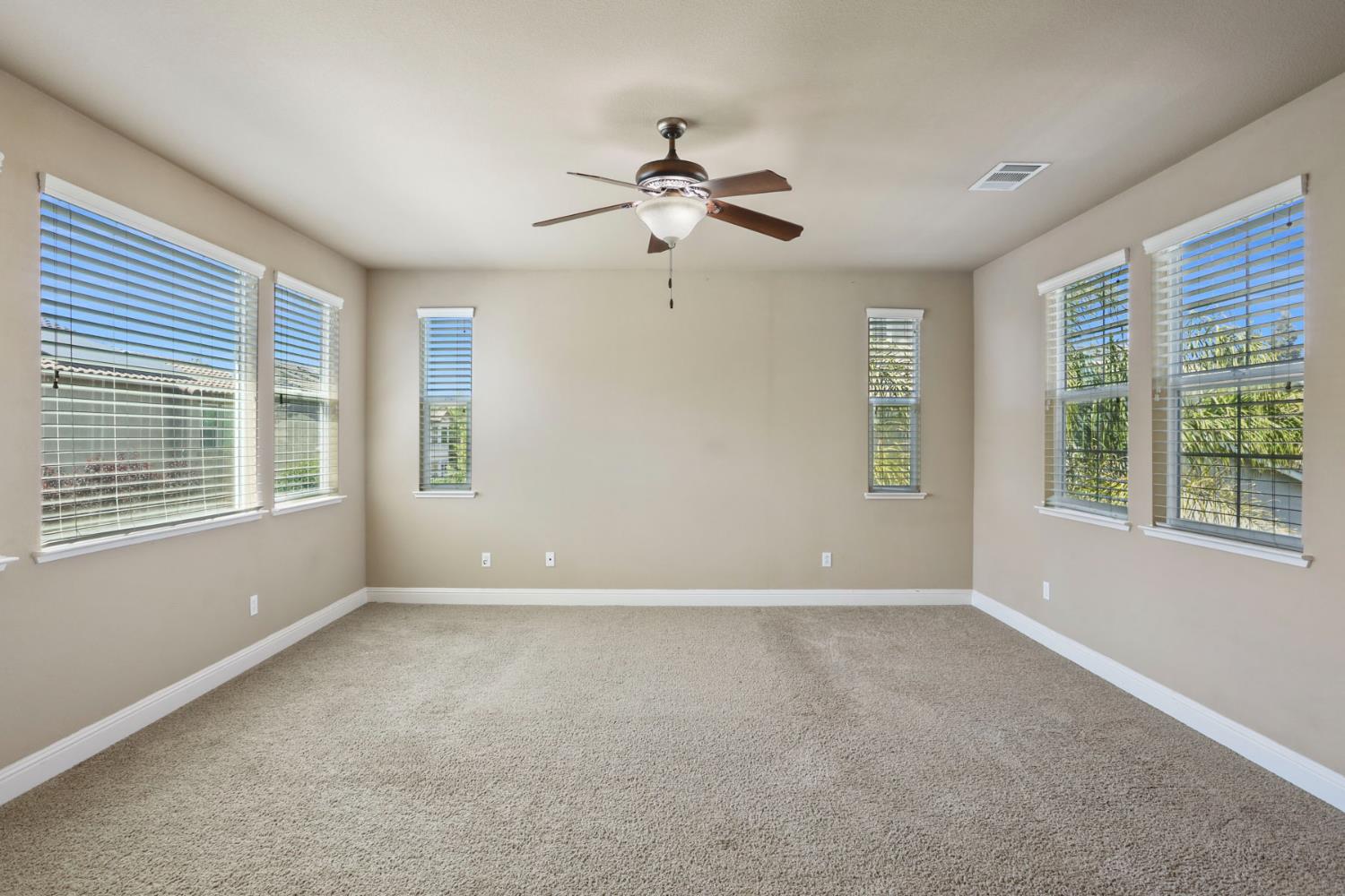 Detail Gallery Image 41 of 68 For 10305 Bridgeview Ln, Stockton,  CA 95219 - 5 Beds | 3 Baths