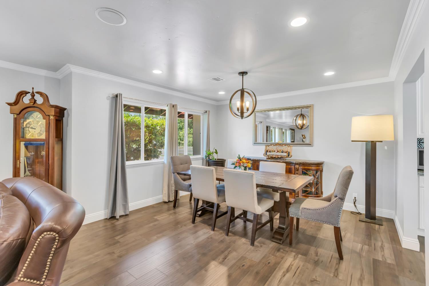 Detail Gallery Image 22 of 94 For 590 Kevington Ct, Sacramento,  CA 95864 - 4 Beds | 3/1 Baths