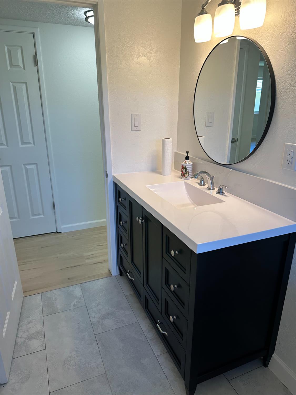 Detail Gallery Image 21 of 44 For 7969 Glenbar Way, Fair Oaks,  CA 95628 - 4 Beds | 2/1 Baths