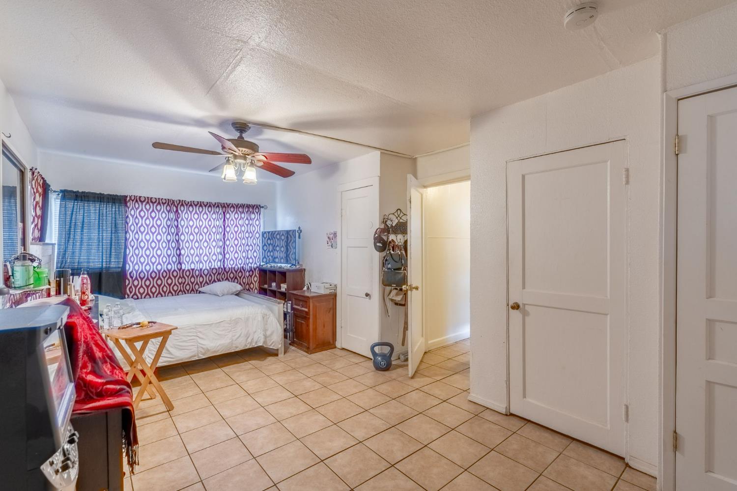 Detail Gallery Image 11 of 17 For 425 Ryder Way, Modesto,  CA 95351 - 3 Beds | 1/1 Baths