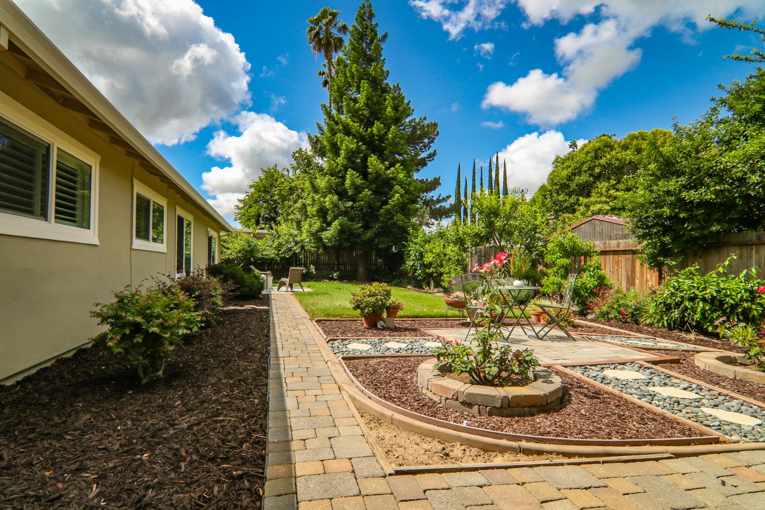 Detail Gallery Image 37 of 38 For 4949 Hillridge Way, Fair Oaks,  CA 95628 - 3 Beds | 2 Baths