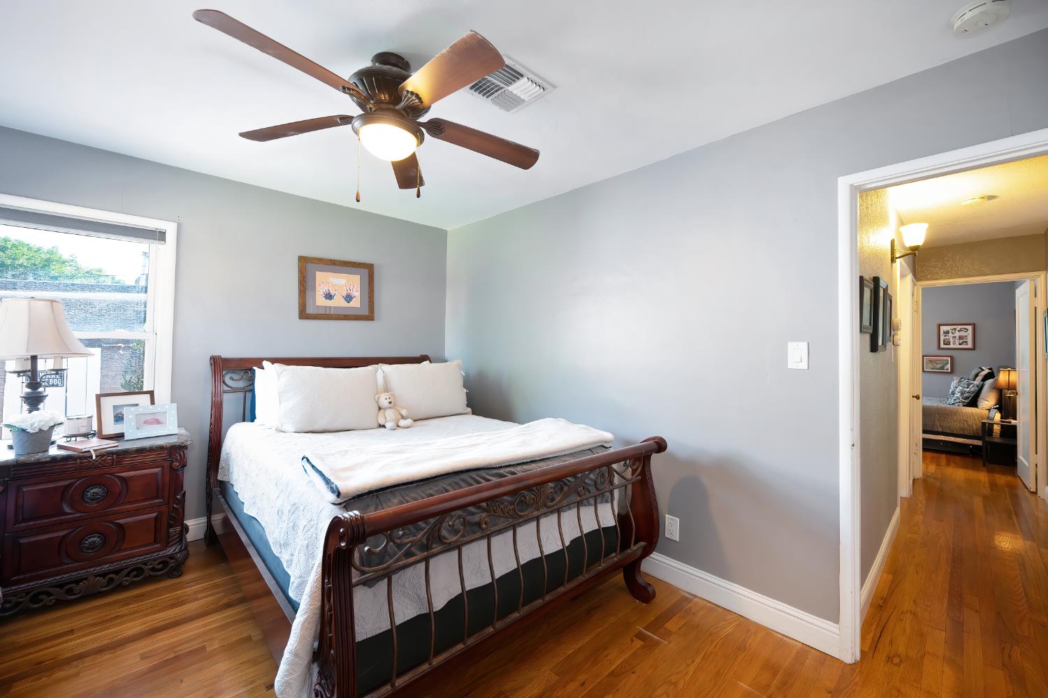 Detail Gallery Image 12 of 20 For 3723 61st St, Sacramento,  CA 95820 - 3 Beds | 1 Baths