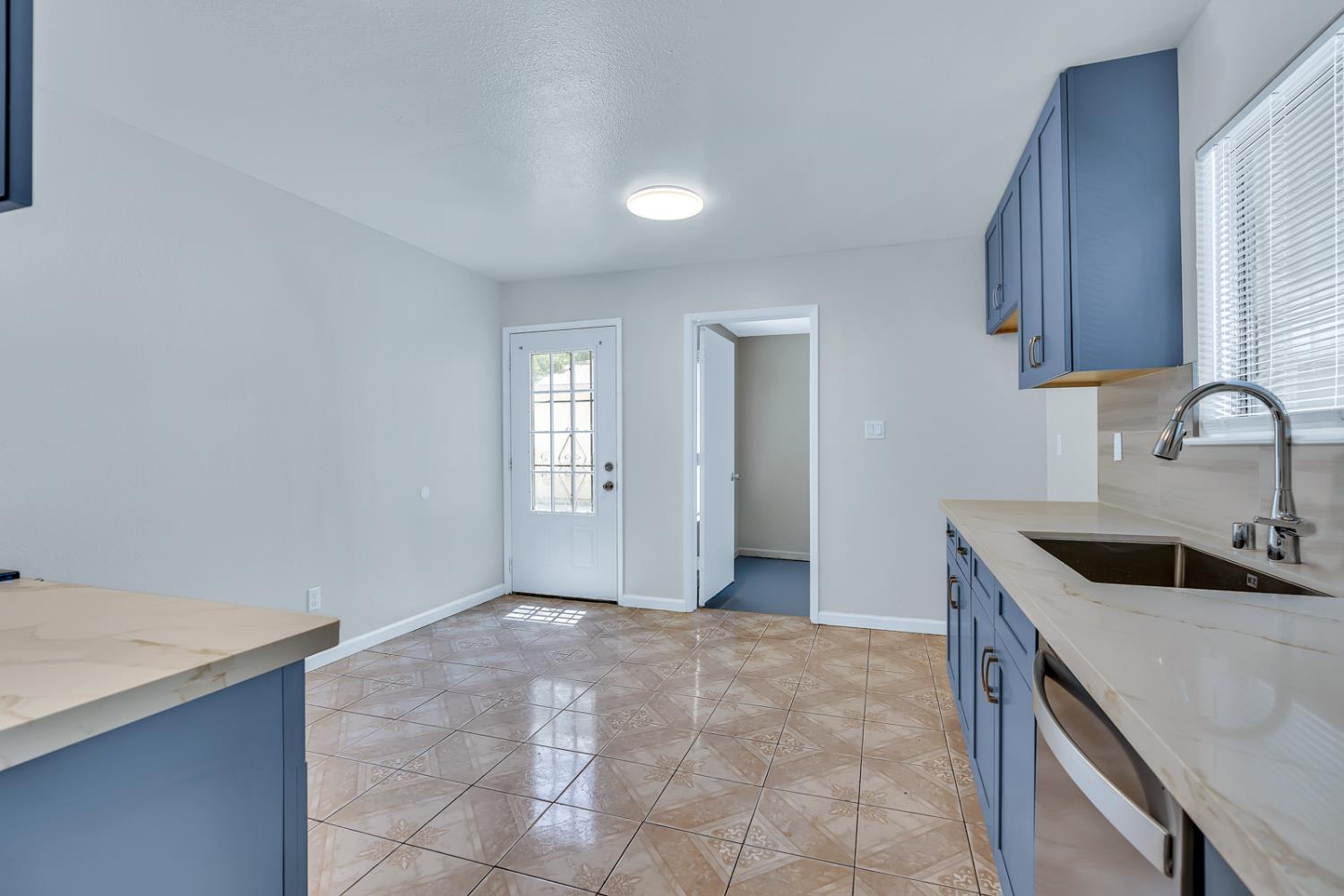 Detail Gallery Image 19 of 30 For 732 Bristlecone Way, Modesto,  CA 95351 - 3 Beds | 2 Baths