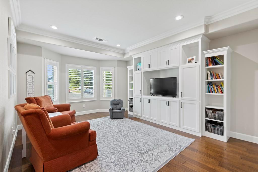 Detail Gallery Image 21 of 80 For 734 Mariner Loop, Yuba City,  CA 95991 - 4 Beds | 3 Baths