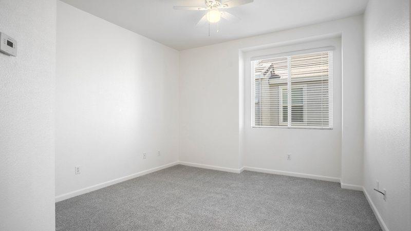 Detail Gallery Image 17 of 30 For 3241 Tice Creek Way, Sacramento,  CA 95833 - 2 Beds | 2/1 Baths