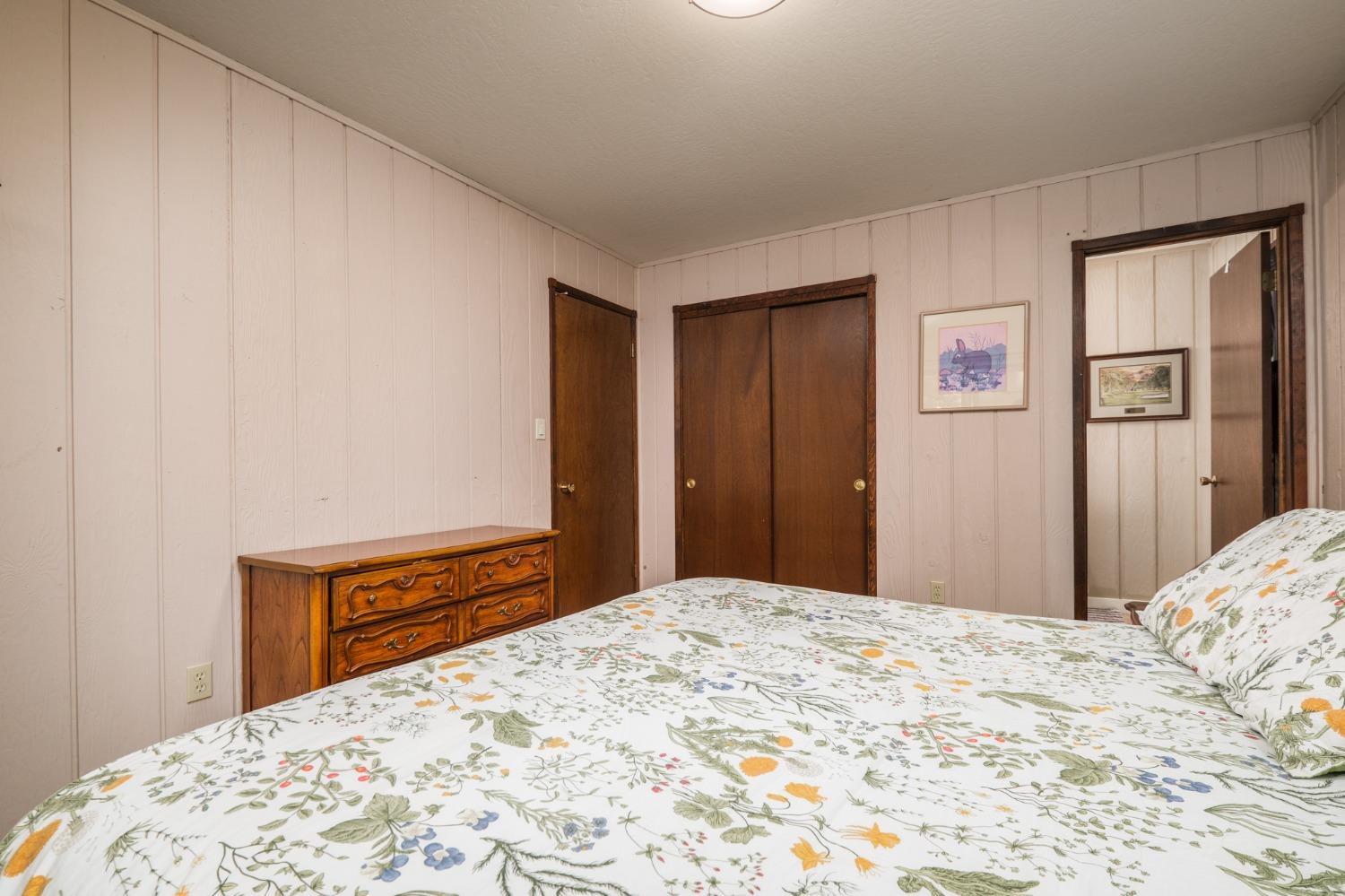 Detail Gallery Image 21 of 44 For 1644 Crystal Air Dr, South Lake Tahoe,  CA 96150 - 3 Beds | 1/1 Baths