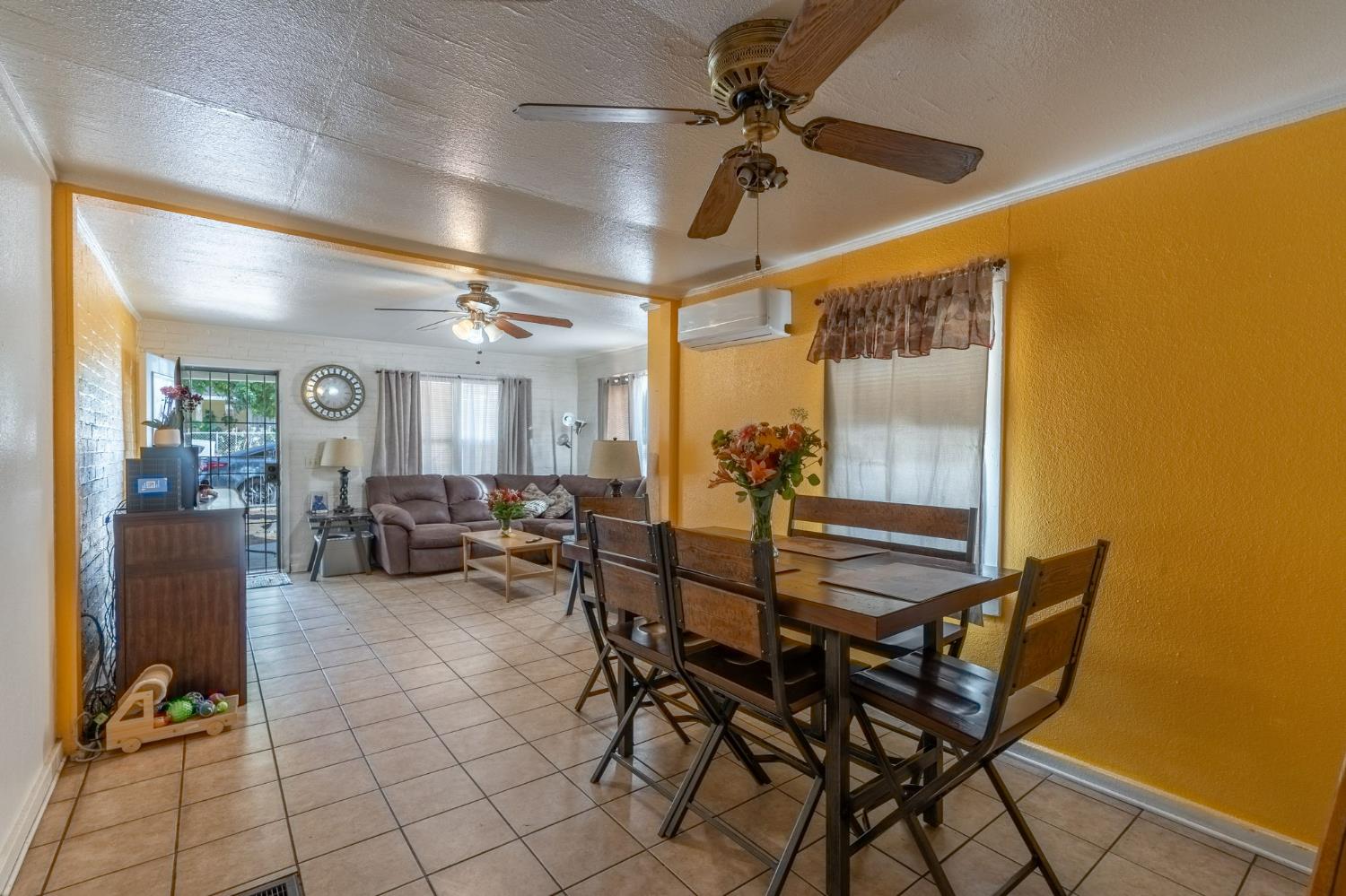 Detail Gallery Image 7 of 17 For 425 Ryder Way, Modesto,  CA 95351 - 3 Beds | 1/1 Baths