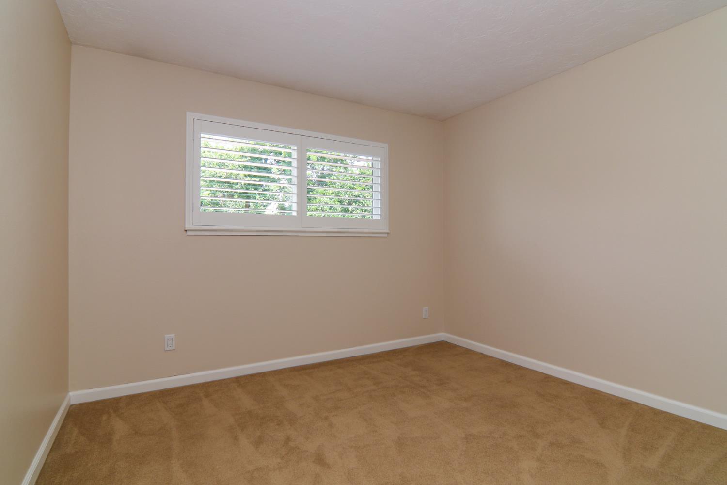 Detail Gallery Image 24 of 38 For 4949 Hillridge Way, Fair Oaks,  CA 95628 - 3 Beds | 2 Baths
