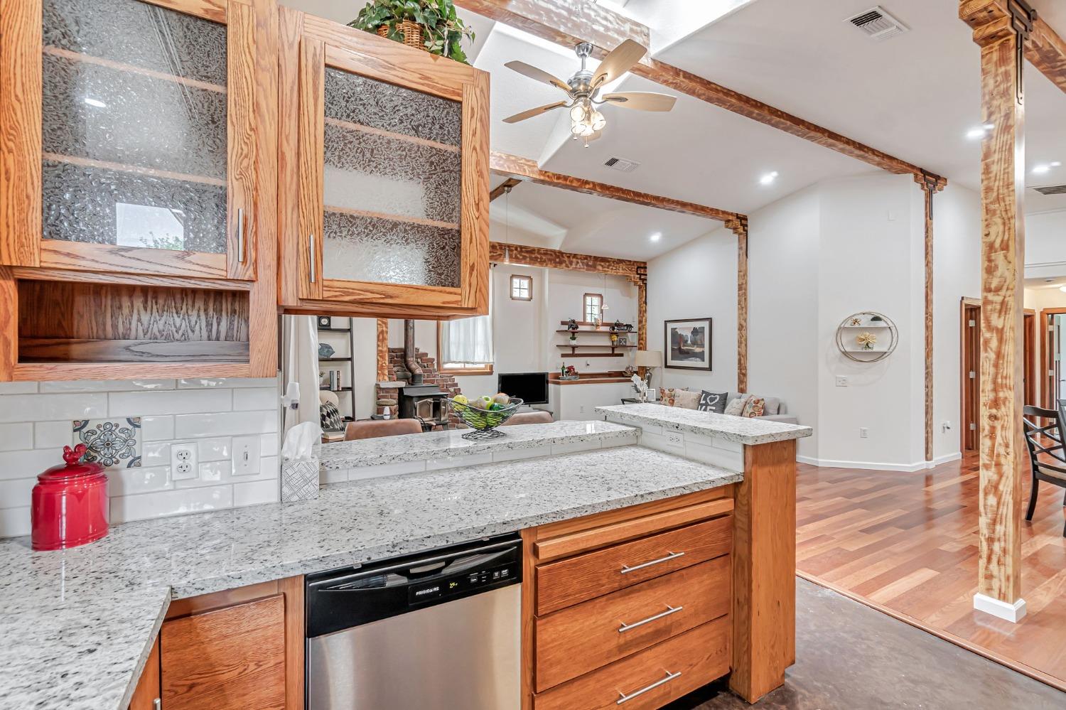 Isabella Avenue, Fair Oaks, California image 19
