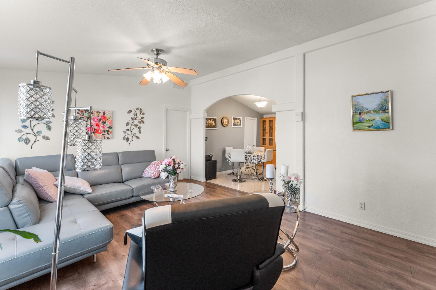 Detail Gallery Image 4 of 53 For 3901 Lake Rd 169, West Sacramento,  CA 95691 - 3 Beds | 2 Baths