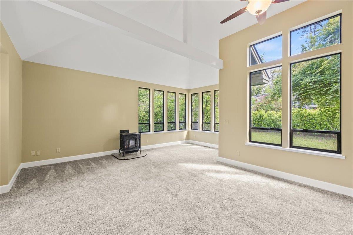 Detail Gallery Image 16 of 56 For 401 Gracie Rd, Nevada City,  CA 95959 - 3 Beds | 2/1 Baths