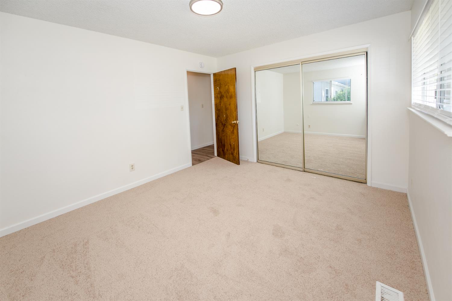 Detail Gallery Image 34 of 62 For 744 Cleveland, Woodland,  CA 95695 - 3 Beds | 2/1 Baths