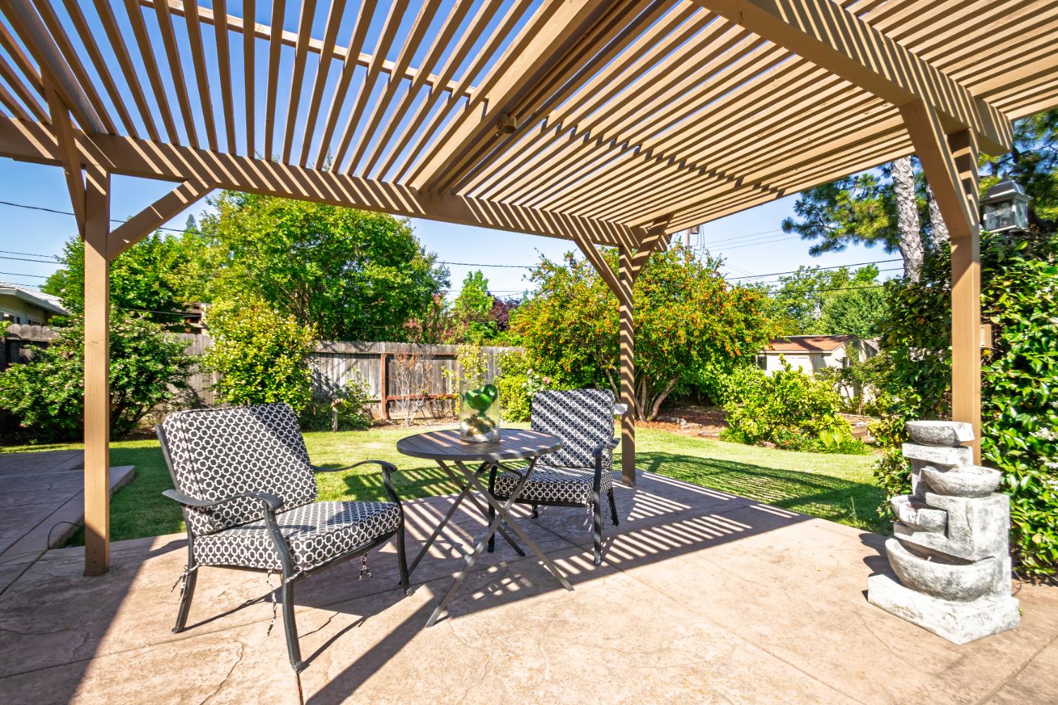 Detail Gallery Image 35 of 36 For 1229 Fitch Way, Sacramento,  CA 95864 - 3 Beds | 2 Baths