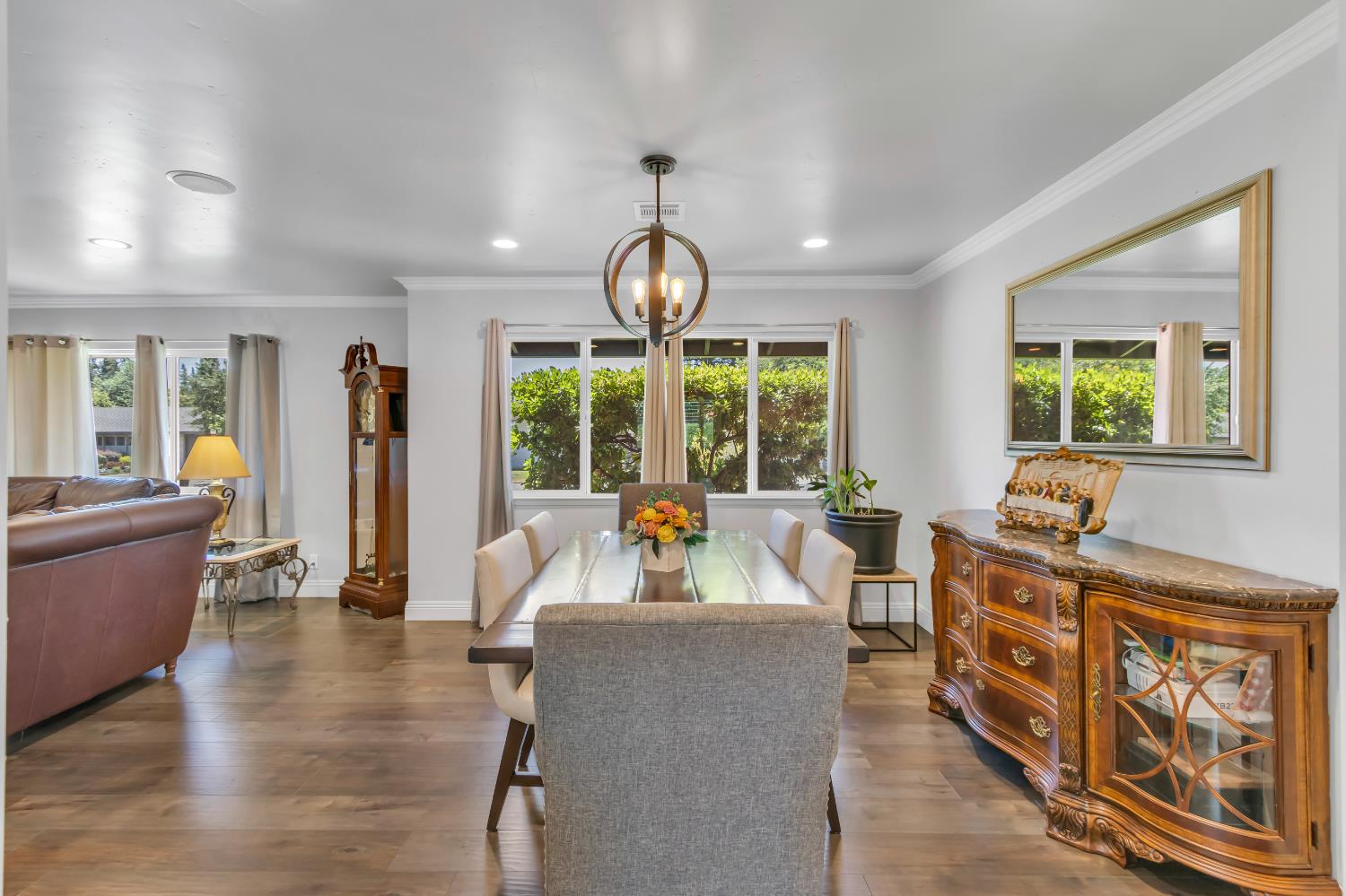 Detail Gallery Image 24 of 94 For 590 Kevington Ct, Sacramento,  CA 95864 - 4 Beds | 3/1 Baths
