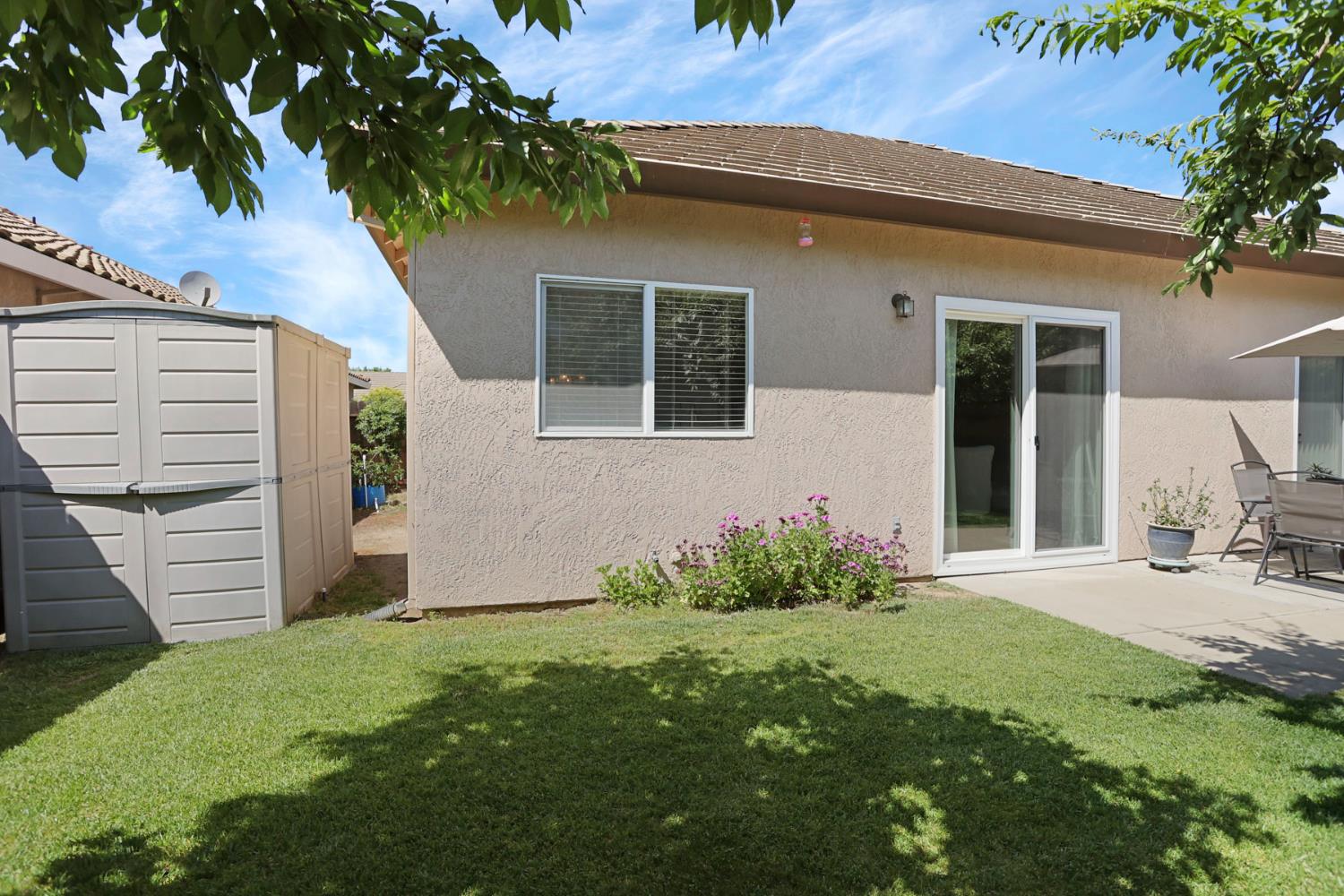 Detail Gallery Image 38 of 41 For 1930 Crystalwood Ln, Lodi,  CA 95242 - 3 Beds | 2 Baths