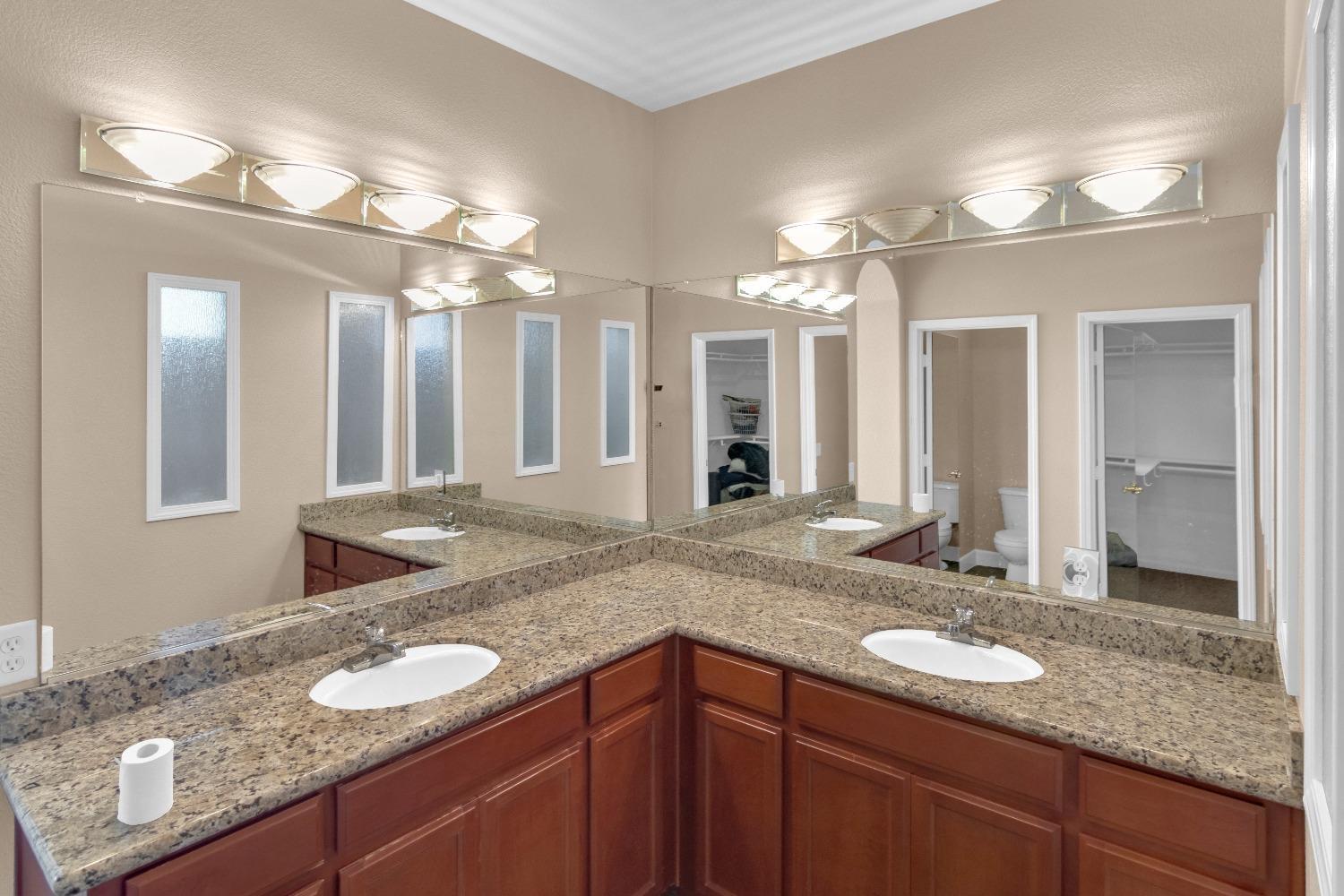 Detail Gallery Image 29 of 49 For 3510 Iron Canyon Cir, Stockton,  CA 95209 - 5 Beds | 3 Baths