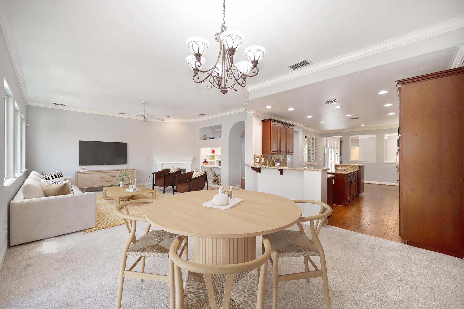 Detail Gallery Image 16 of 99 For 190 Montilla Cir, Sacramento,  CA 95835 - 2 Beds | 2 Baths