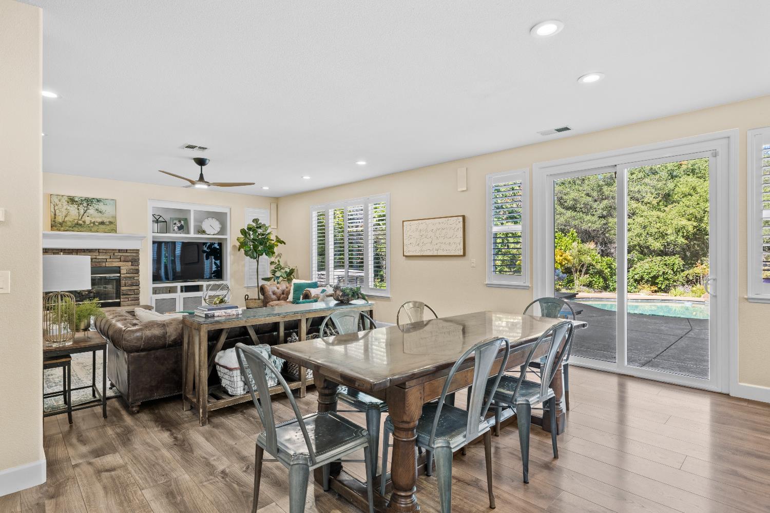Detail Gallery Image 11 of 84 For 2864 Aberdeen Ln, El Dorado Hills,  CA 95762 - 5 Beds | 3 Baths