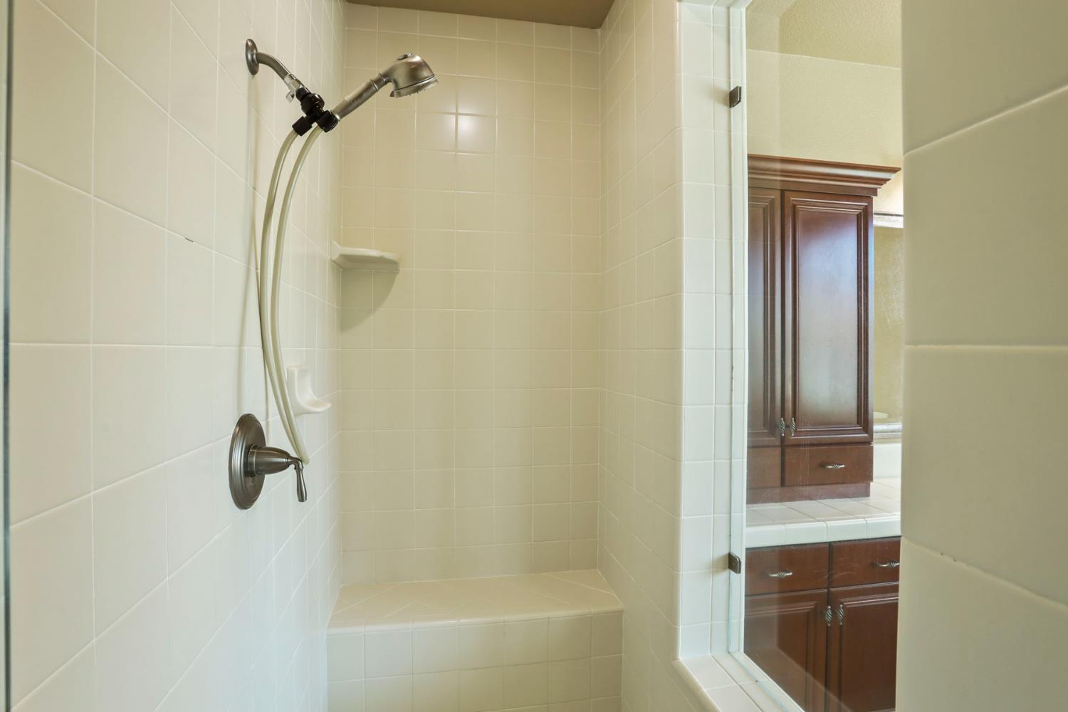 Detail Gallery Image 46 of 68 For 10305 Bridgeview Ln, Stockton,  CA 95219 - 5 Beds | 3 Baths