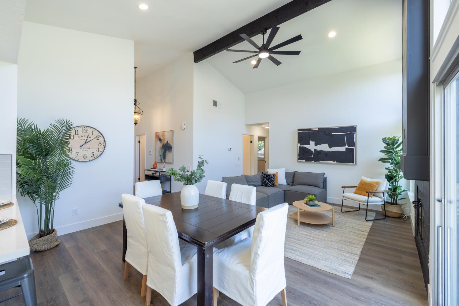 Detail Gallery Image 11 of 45 For 1505 Danica Way, Sacramento,  CA 95833 - 3 Beds | 2 Baths