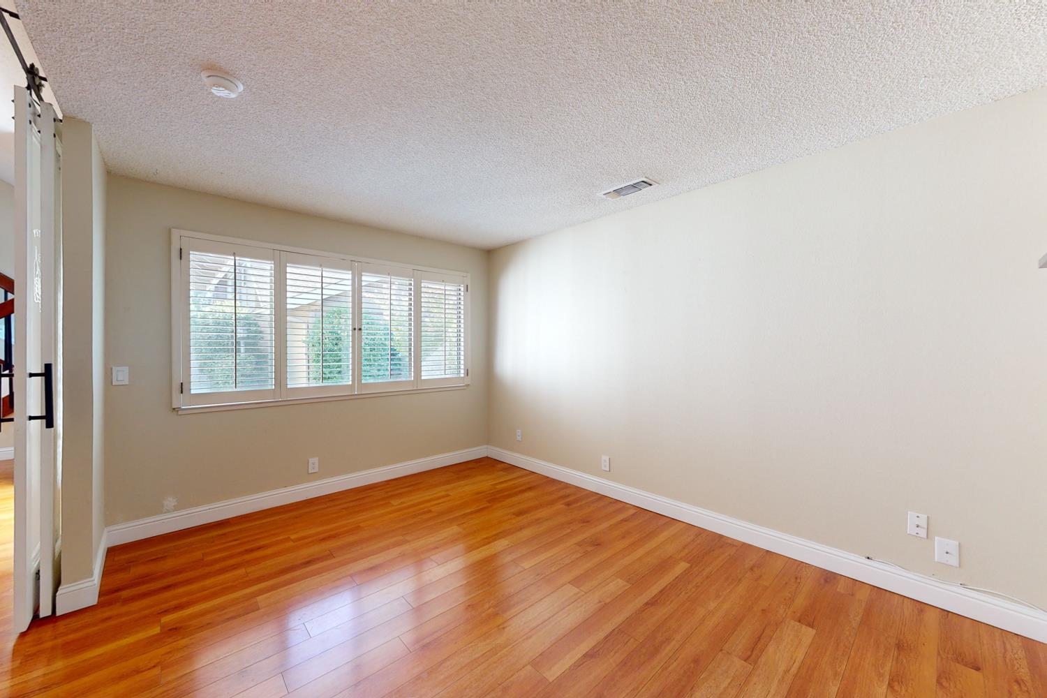 Detail Gallery Image 15 of 75 For 608 College St #11,  Woodland,  CA 95695 - 3 Beds | 2/1 Baths