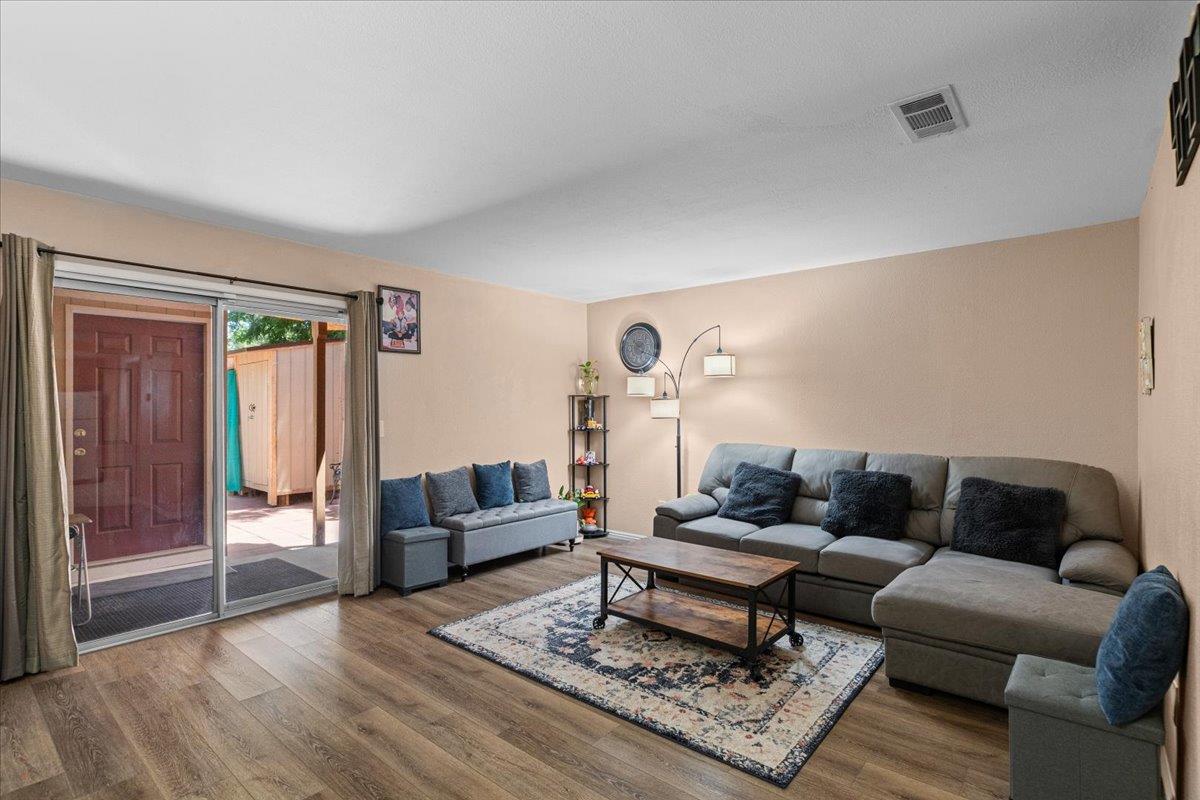 Detail Gallery Image 16 of 44 For 525 Lincoln Ave #C,  Modesto,  CA 95354 - 2 Beds | 1/1 Baths