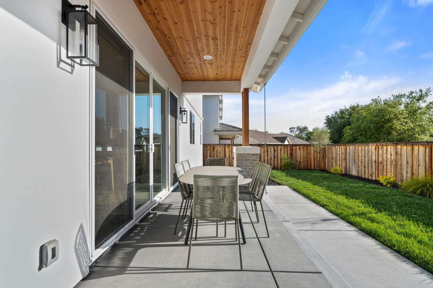 Detail Gallery Image 41 of 51 For 4020 Della Ct, Rocklin,  CA 95677 - 4 Beds | 2/1 Baths