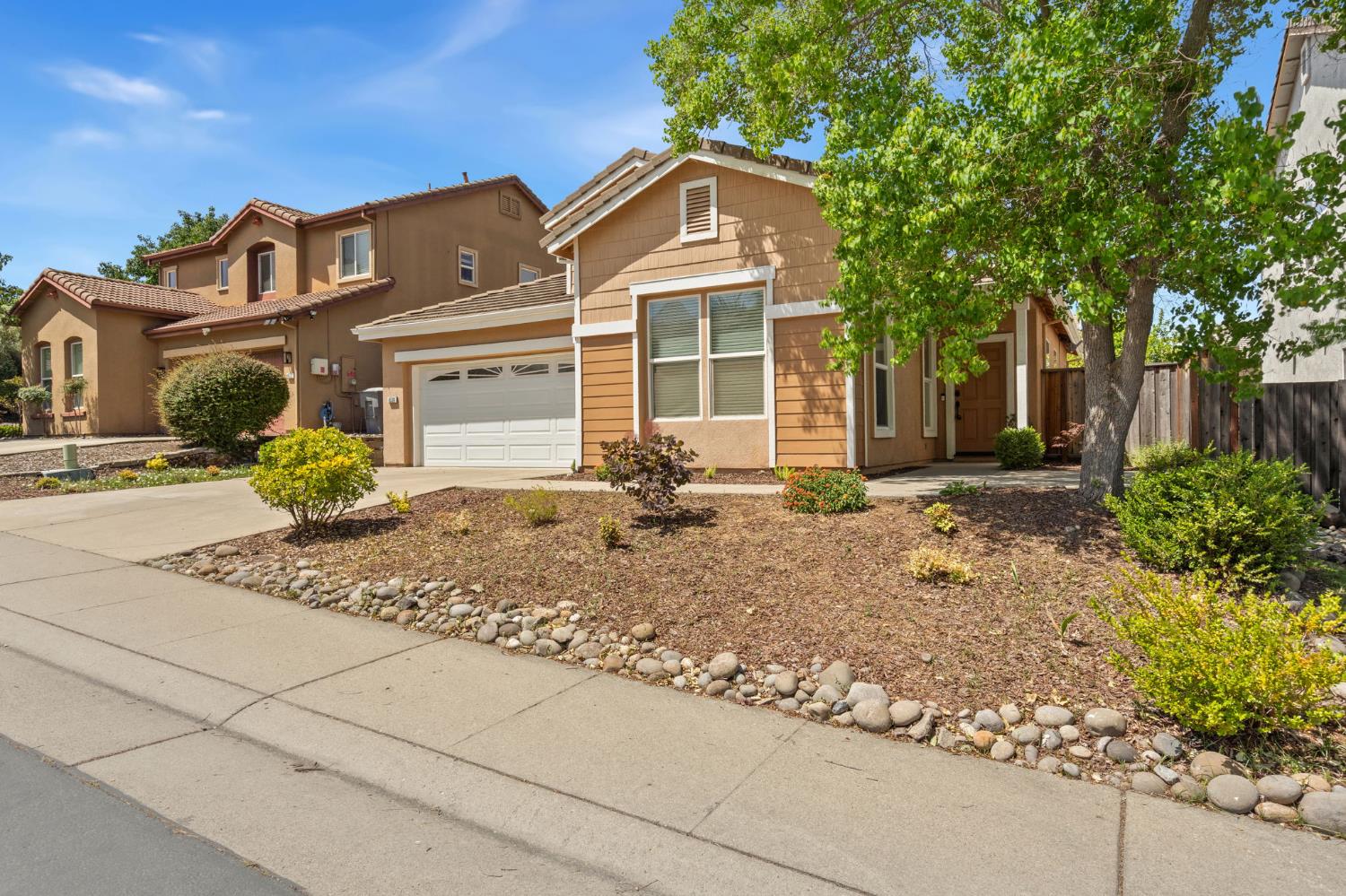Detail Gallery Image 2 of 23 For 6530 Mystery Mountain Way, Rocklin,  CA 95765 - 3 Beds | 2 Baths