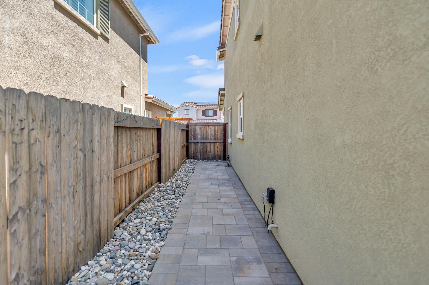 Detail Gallery Image 43 of 57 For 7225 Star Trail Way, Roseville,  CA 95747 - 4 Beds | 3 Baths