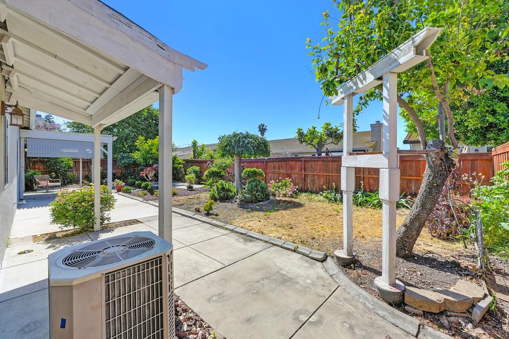 Detail Gallery Image 36 of 48 For 10134 Creek Trail Cir, Stockton,  CA 95209 - 3 Beds | 2 Baths