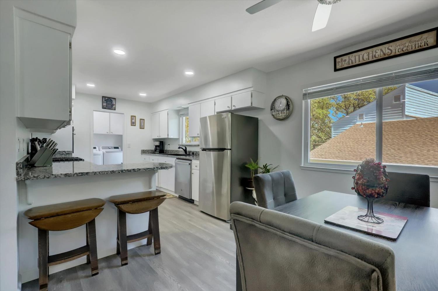 Detail Gallery Image 17 of 53 For 17730 Minnow Way, Penn Valley,  CA 95946 - 3 Beds | 2 Baths