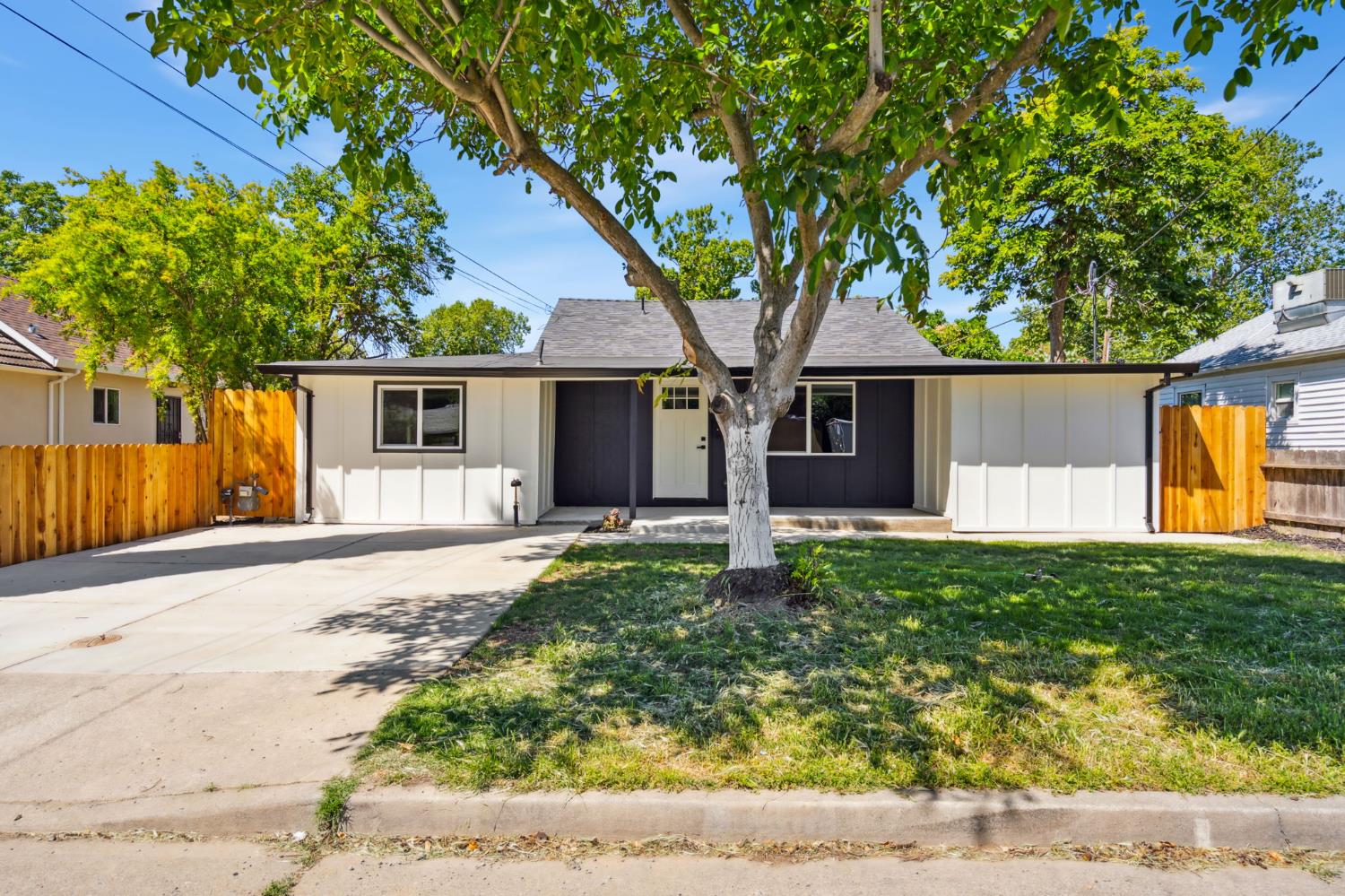 Detail Gallery Image 1 of 27 For 604 Myrtle Ave, West Sacramento,  CA 95605 - 4 Beds | 3 Baths